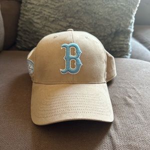 Boston Red Sox NWOT SnapBack